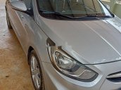 Cần bán xe Hyundai Accent sản xuất 2011, màu bạc