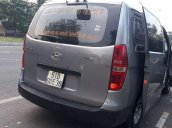 Bán xe tải van Hyundai Starex sản xuất 2011, màu bạc, nhập khẩu, 6 chỗ