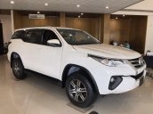 Bán xe Toyota Fortuner sản xuất 2020, màu trắng, giá 983tr