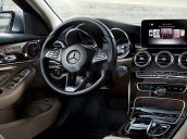 Bán xe Mercedes C300 AMG năm 2020, màu trắng, nhập khẩu. Tặng trước bạ