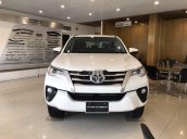 Bán xe Toyota Fortuner sản xuất 2020, màu trắng, giá 983tr