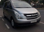 Bán xe tải van Hyundai Starex sản xuất 2011, màu bạc, nhập khẩu, 6 chỗ