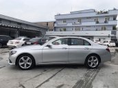 Bán ô tô Mercedes E250 đời 2017, màu xám, tặng phí trước bạ