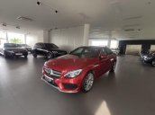 Bán Mercedes C300 AMG 2018, màu đỏ, xe lướt