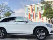 Cần bán Mercedes GLC 250 4Matic sản xuất 2016, màu trắng