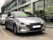 Bán Hyundai Elantra đời 2019, màu bạc, mới hoàn toàn