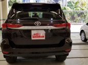 Cần bán Toyota Fortuner sản xuất năm 2019, màu đen, 965 triệu