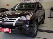 Cần bán Toyota Fortuner sản xuất năm 2019, màu đen, 965 triệu