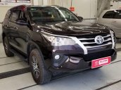 Cần bán Toyota Fortuner sản xuất năm 2019, màu đen, 965 triệu