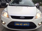 Bán Ford Focus 1.8 AT sản xuất 2012, màu trắng, chính chủ, giá tốt