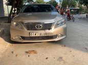 Cần bán xe Toyota Camry AT sản xuất 2012 số tự động, giá tốt