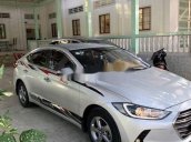 Xe Hyundai Elantra đời 2017, màu bạc