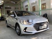 Xe Hyundai Elantra đời 2017, màu bạc