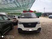 Cần bán xe Hyundai Starex năm 2018, màu trắng, nhập khẩu