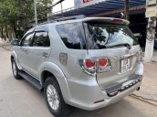 Bán Toyota Fortuner năm sản xuất 2014, màu bạc