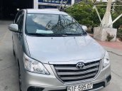 Bán Toyota Innova 2.0E MT năm sản xuất 2016, màu bạc xe gia đình, giá chỉ 549 triệu