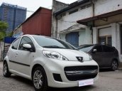 Bán Peugeot 308 2018, màu trắng, xe còn mới