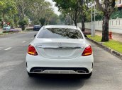 MBA Auto - Bán xe Mercedes C300 AMG màu trắng/đen 2018 giá tốt - trả trước 600 triệu nhận xe