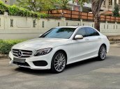 MBA Auto - Bán xe Mercedes C300 AMG màu trắng/đen 2018 giá tốt - trả trước 600 triệu nhận xe