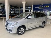 Toyota Innova 2.0E MT 2016, số sàn, hỗ trợ Bank 70% xe bán tại hãng