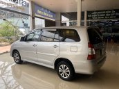 Toyota Innova 2.0E MT 2016, số sàn, hỗ trợ Bank 70% xe bán tại hãng