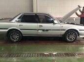 Bán Toyota Camry năm sản xuất 1988, màu bạc, nhập khẩu