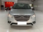 Bán Toyota Innova 2.0E đời 2014, màu bạc số sàn, giá tốt