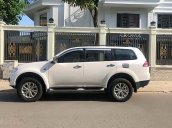 Bán xe Mitsubishi Pajero Sport MT đời 2017, màu trắng, xe gia đình