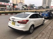 Cần bán xe Ford Focus Titanium 2.0AT đời 2014, màu trắng, giá chỉ 495 triệu