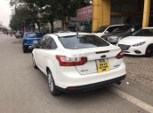 Cần bán xe Ford Focus Titanium 2.0AT đời 2014, màu trắng, giá chỉ 495 triệu