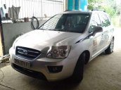 Cần bán gấp Kia Carens đời 2011, 290 triệu