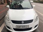 Cần bán gấp Suzuki Swift sản xuất 2014, màu trắng, giá tốt