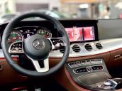 Bán Mercedes E200 sản xuất 2020, màu đỏ, nhập khẩu. Giao ngay