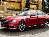 Bán Mercedes E200 sản xuất 2020, màu đỏ, nhập khẩu. Giao ngay