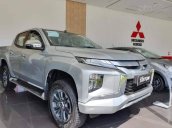 Mitsubishi Vinh cần bán xe Mitsubishi Triton 4x2 AT Premium màu bạc, sản xuất năm 2019, mới 100%, hỗ trợ trả góp 80%