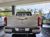 Mitsubishi Vinh cần bán xe Mitsubishi Triton 4x2 AT Premium màu bạc, sản xuất năm 2019, mới 100%, hỗ trợ trả góp 80%