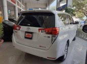 Bán Toyota Innova E đời 2019, màu trắng đẹp như mới giá cạnh tranh