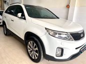 Cần bán gấp Kia Sorento sản xuất 2014, màu trắng, giá 570tr