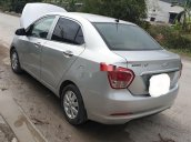 Cần bán xe Hyundai Grand i10 MT năm sản xuất 2015, màu bạc số sàn, giá tốt