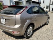 Bán ô tô Ford Focus sản xuất 2010, màu bạc