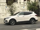 Cần bán gấp Hyundai Santa Fe 4WD AT đời 2017, màu trắng số tự động