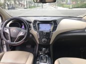 Cần bán gấp Hyundai Santa Fe 4WD AT đời 2017, màu trắng số tự động
