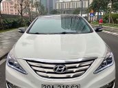 Cần bán Hyundai Sonata 2.0 AT đời 2011, màu trắng, nhập khẩu số tự động, 515 triệu