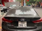Cần bán gấp Hyundai Elantra 1.6 AT đời 2016, màu đen, 559 triệu