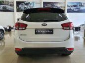 Kia Bình Triệu - Bán xe Kia Rondo 2.0L GAT đời 2020, màu trắng