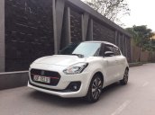 Cần bán gấp Suzuki Swift đời 2019, màu trắng số tự động