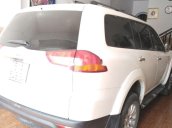 Cần bán lại xe Mitsubishi Pajero sản xuất 2012, màu trắng, xe nhập