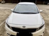 Cần bán xe Kia Cerato 1.6 MT sản xuất 2018, màu trắng chính chủ