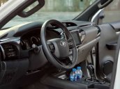 Bán Toyota Hilux 2.8 G Platinum đời 2019, màu trắng, xe nhập như mới