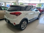 Cần bán Hyundai i20 Active năm 2015, màu trắng, xe nhập còn mới, giá tốt